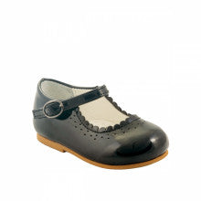 Mary jane patent shoe