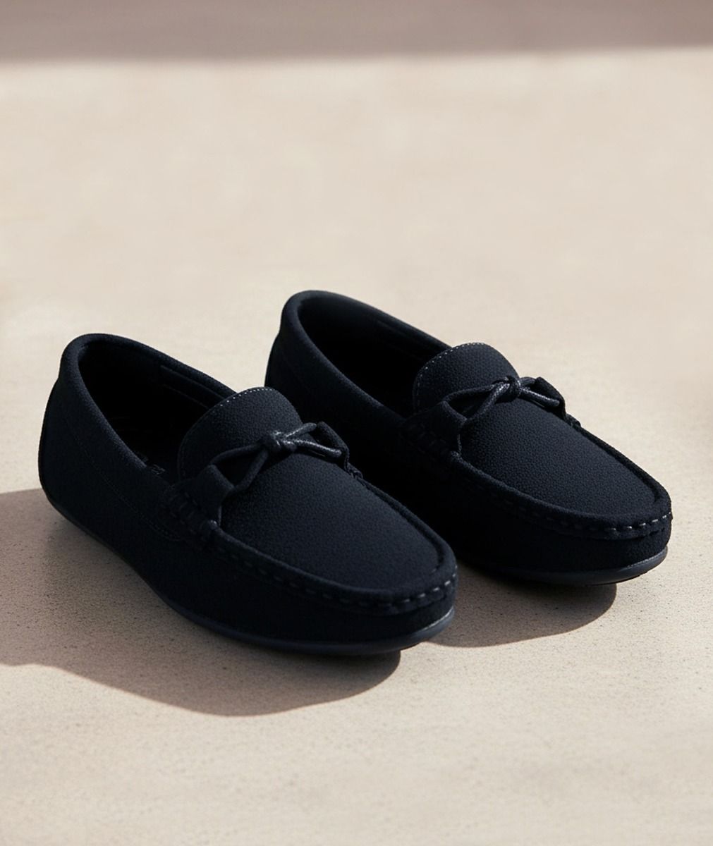 Boys suede moccasin