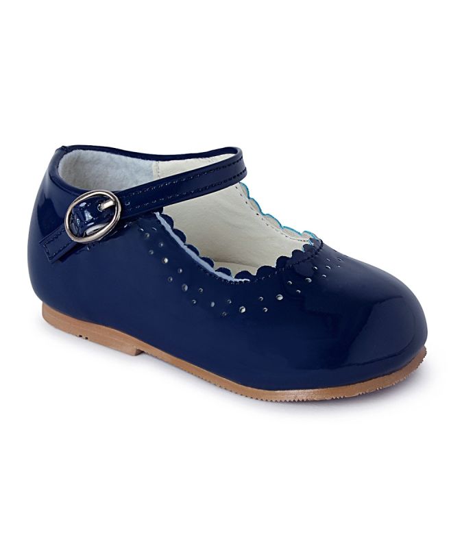 Mary jane patent shoe